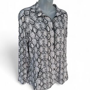 Lulu b snake skin 1/4 zip slip over shirt jacket size medium